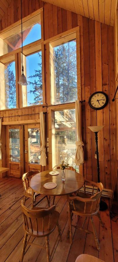 Villa Ocean Views & Sunset Beach Cabin With Soaker Tub & Fire Pit à Powell River Extérieur photo