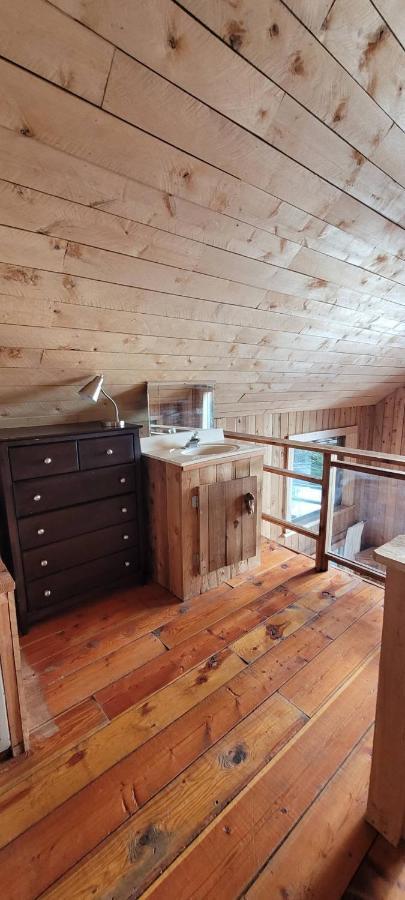 Villa Ocean Views & Sunset Beach Cabin With Soaker Tub & Fire Pit à Powell River Extérieur photo